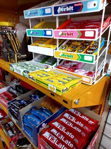 عکس سوپر مارکت محله 