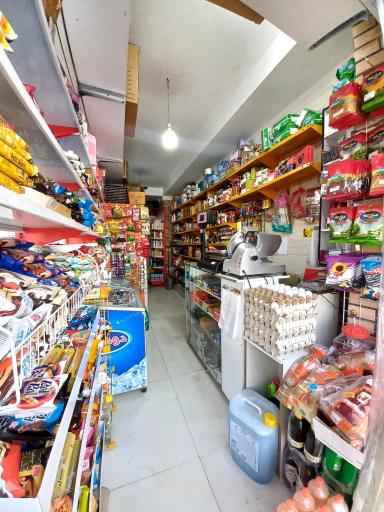 عکس سوپر مارکت محله 