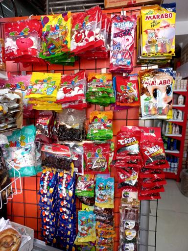 عکس سوپر مارکت محله 