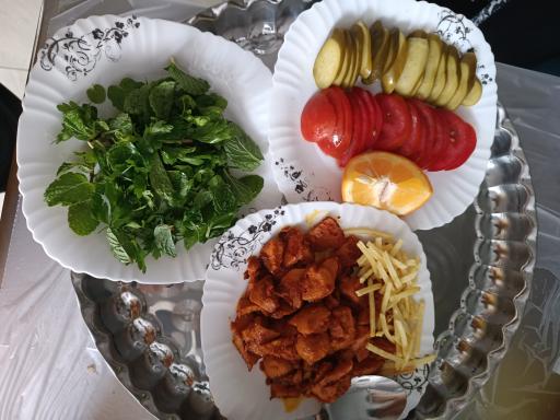 عکس رستوران و بیرون بر چیکو