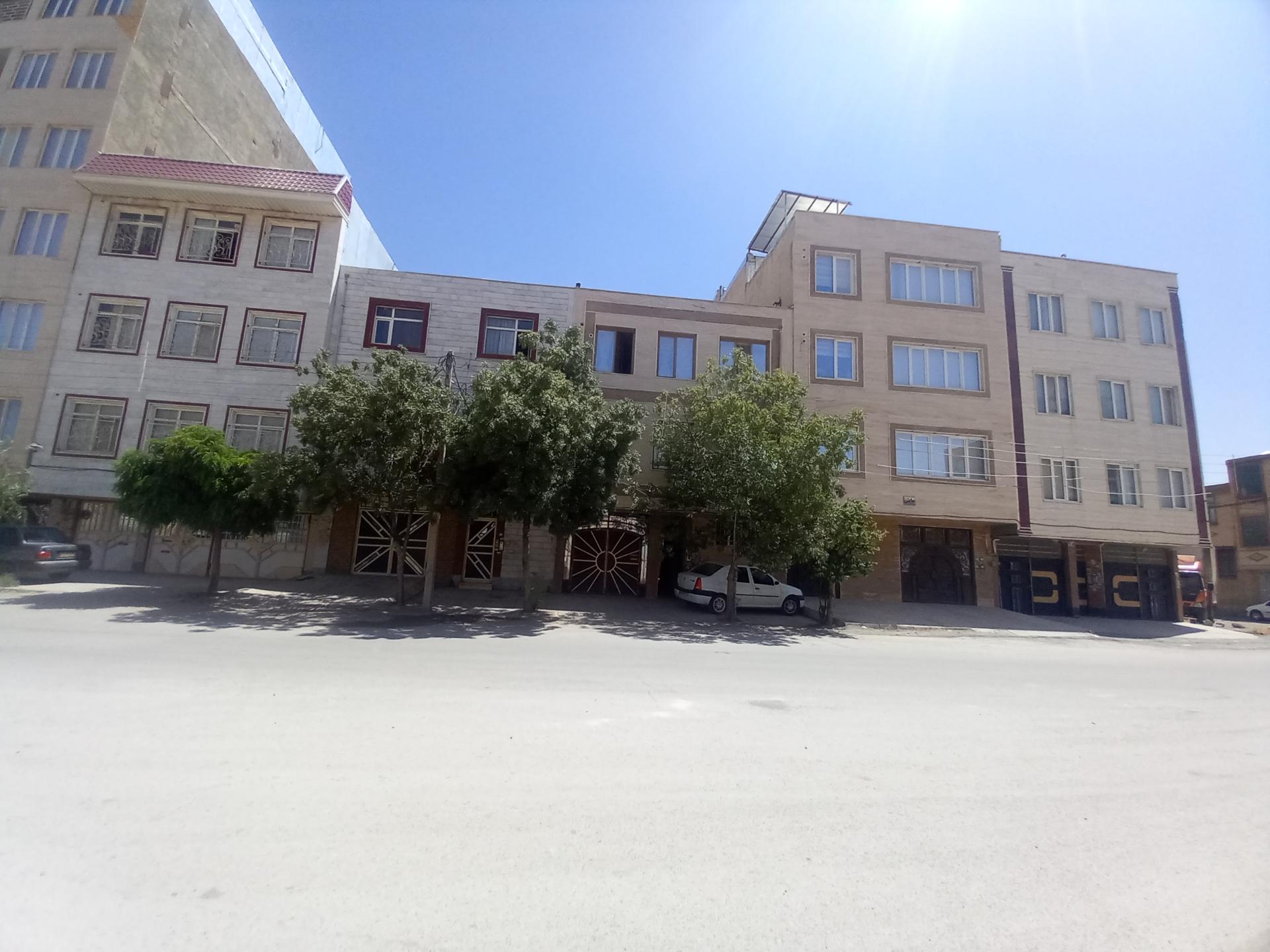 عکس مجتمع  مسکونی  حدادی