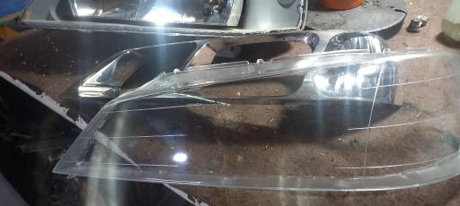 عکس شیشه اتومبیل عربی