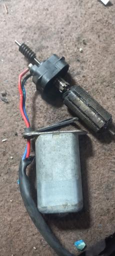 عکس شیشه اتومبیل عربی