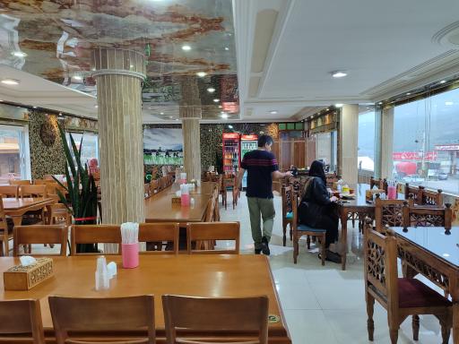 عکس رستوران سفید رود