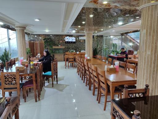 عکس رستوران سفید رود