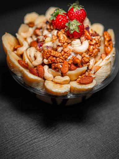 عکس بستنی ایتالیایی بلوذغالی