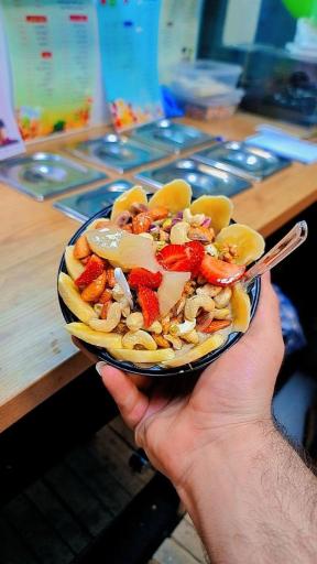 عکس بستنی ایتالیایی بلوذغالی