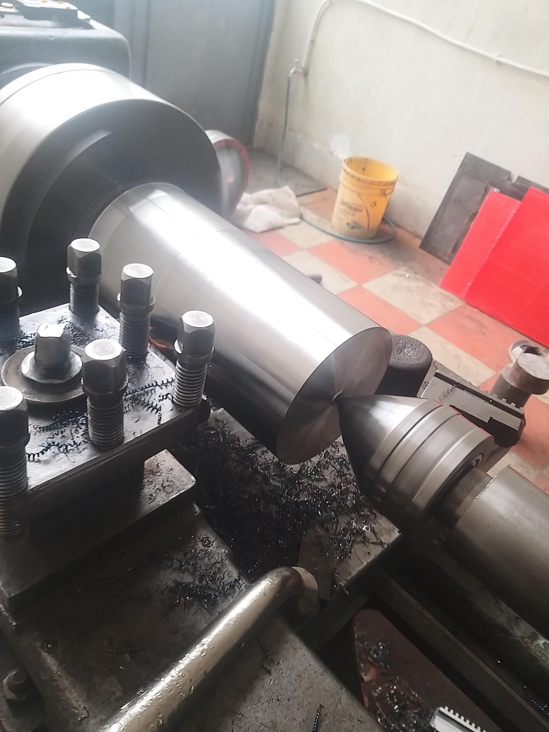 عکس گروه صنعتی یونار دمیر آذر