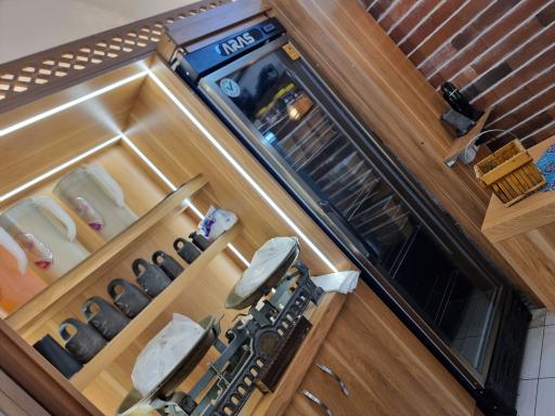 حلواسازی عدالت (اشعری)