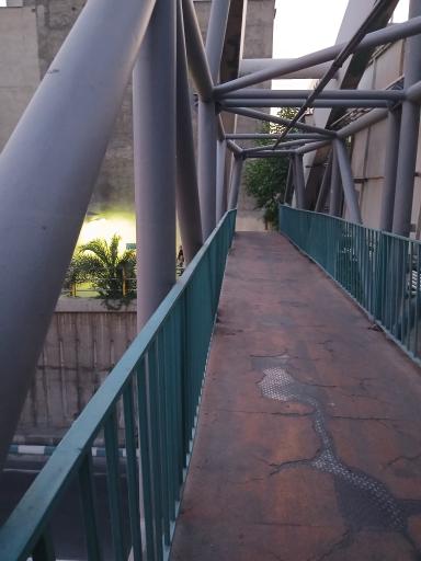 عکس پل عابر پیاده