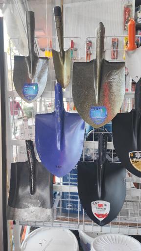 عکس بازرگانی رنگ و ابزار ساعدی