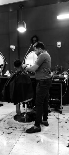 عکس آرایشگاه مردانه سون