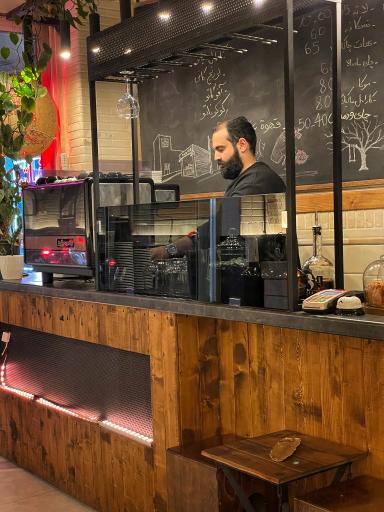 عکس کافه وی