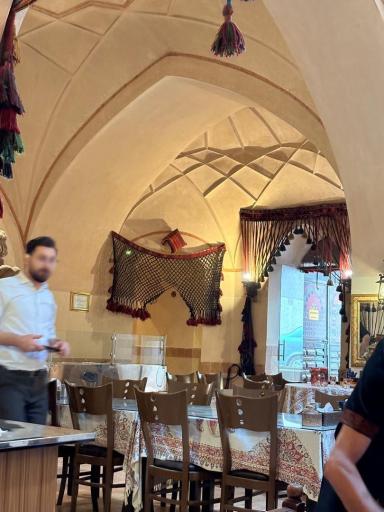 رستوران تاریخی شاه عباس