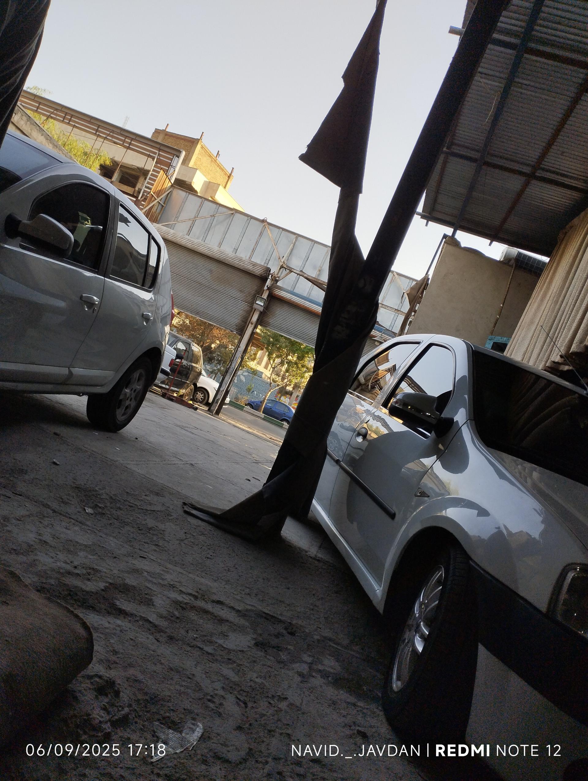 عکس خدمات اتومبیل اعتماد 