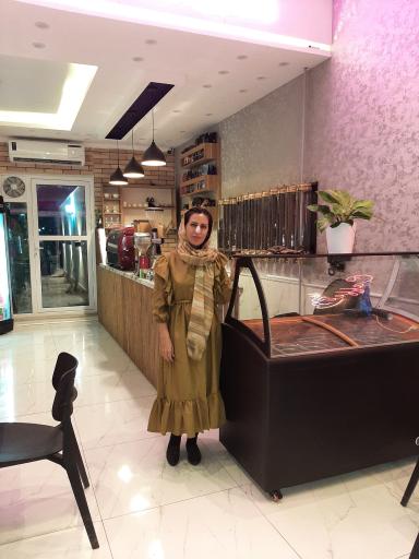 عکس کافه فانوس شب 