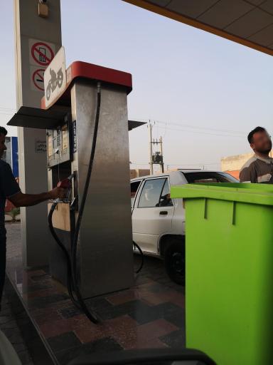 عکس پمپ بنزین غریباوی