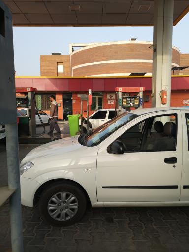 عکس پمپ بنزین غریباوی