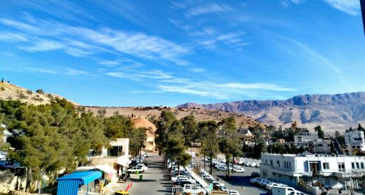 عکس پارکینگ بیمارستان مادر و کودک غدیر