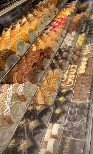 عکس قنادی رسولی