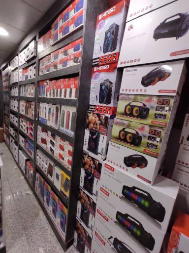 عکس فروشگاه پخش لوازم جانبی یوشیتا