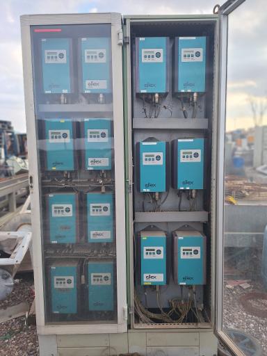 عکس آهن‌آلات بندر