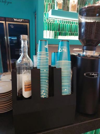 عکس کافه زمرد