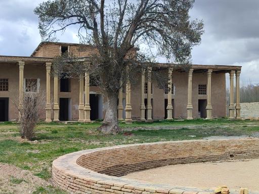 عکس قلعه صمصام السلطنه