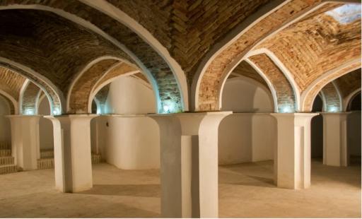 عکس مسجد تاریخی چهل ستون