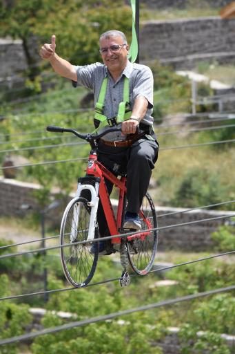 عکس دوچرخه هوایی هیرلند