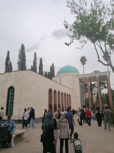 عکس آرامگاه شوریده شیرازی