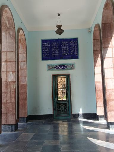 عکس آرامگاه شوریده شیرازی