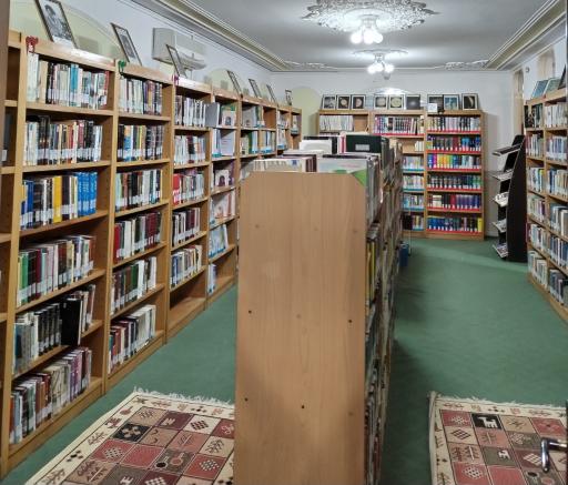 عکس کتابخانه عمومی حضرت خدیجه کبری (س) ویژه خواهران