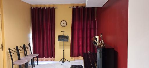 عکس آموزشگاه موسیقی پارسوآ