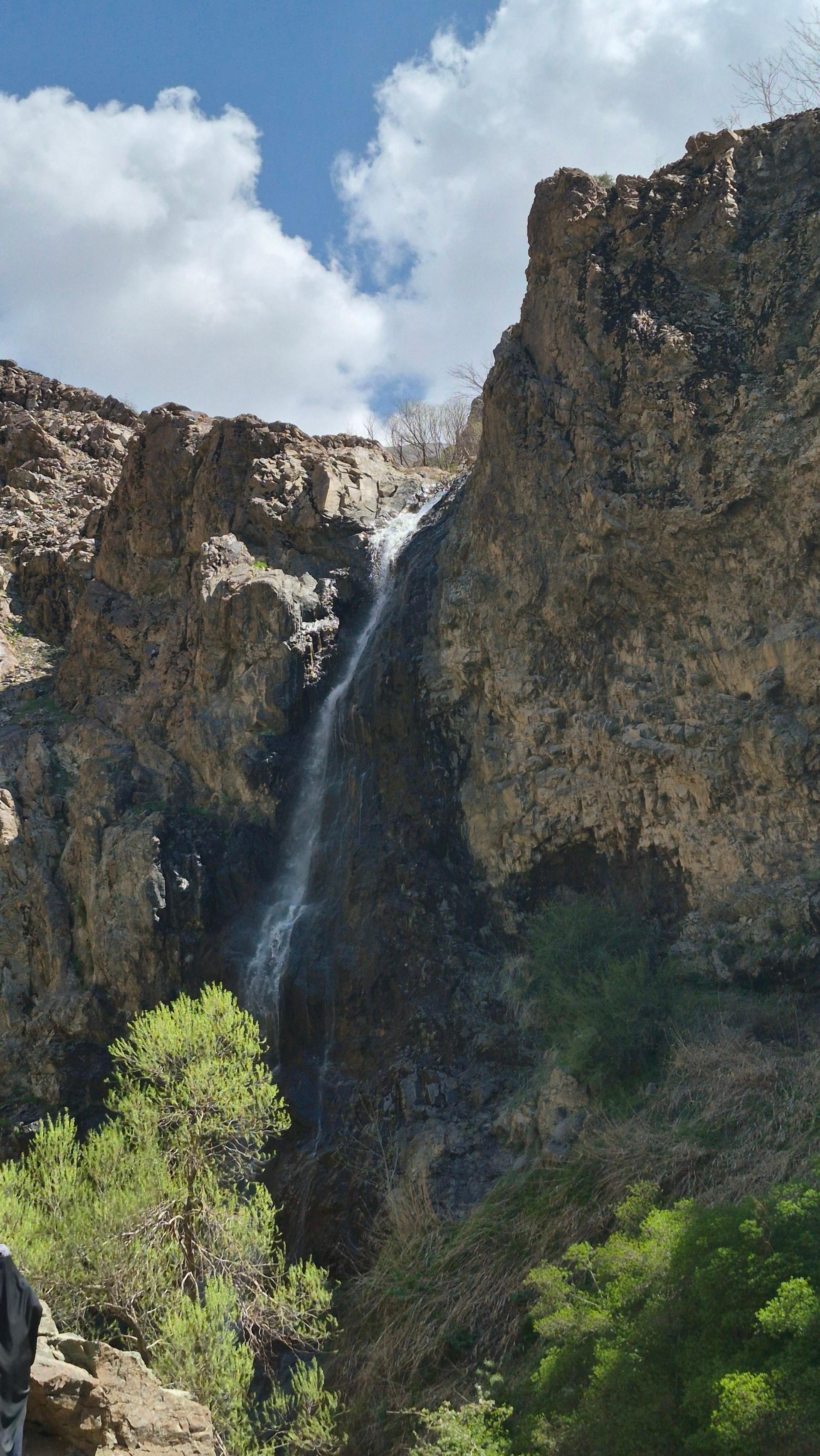 عکس آبشار چال مگس