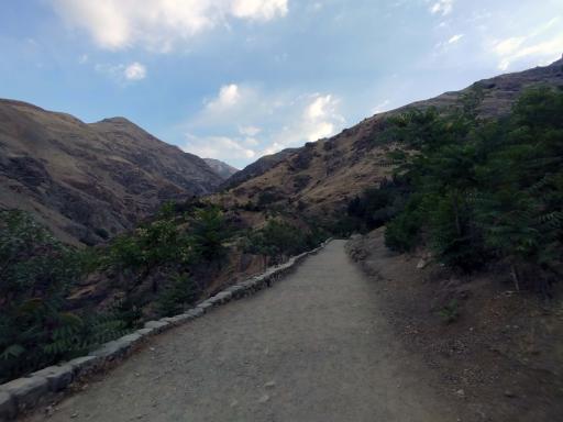 عکس آبشار چال مگس