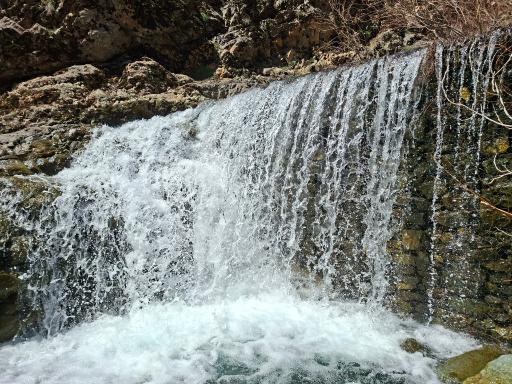 عکس آبشار چال مگس