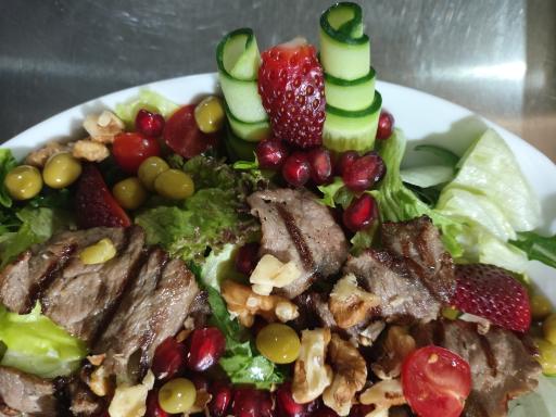 عکس کافه رستوران داریما