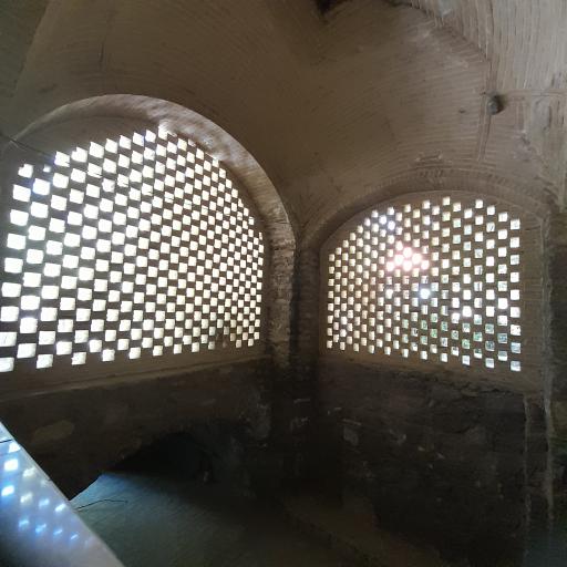 عکس مقبره باباپیر (شیخ ابا عدنان قریشی)