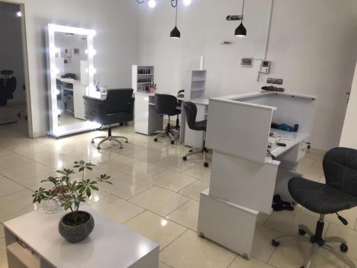 عکس سالن زیبایی چیلای