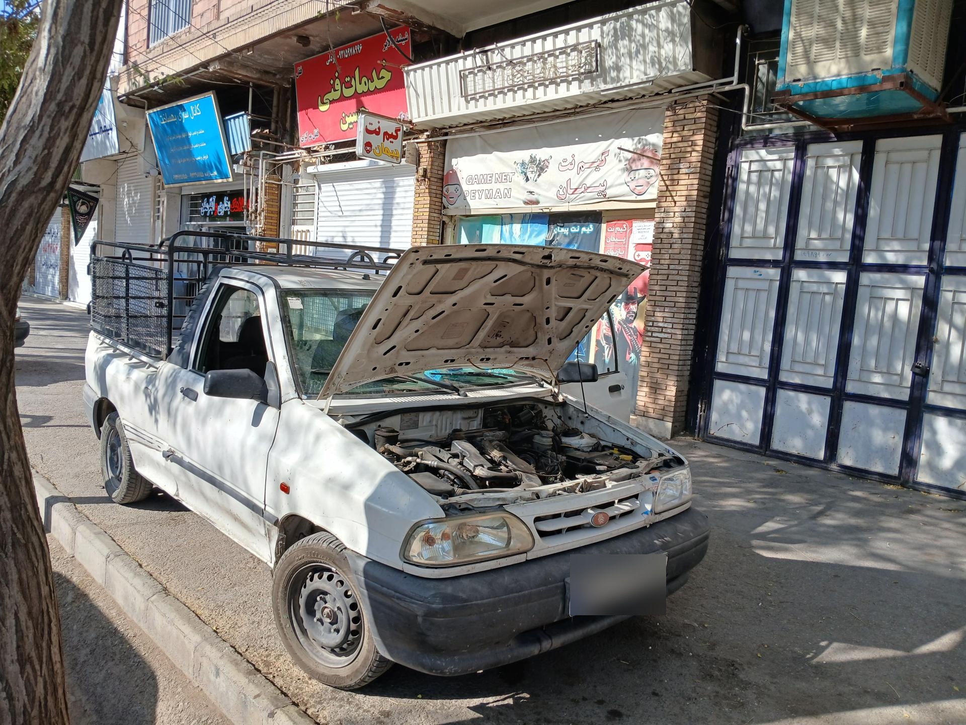 عکس برق اتومبیل اوس کاظم