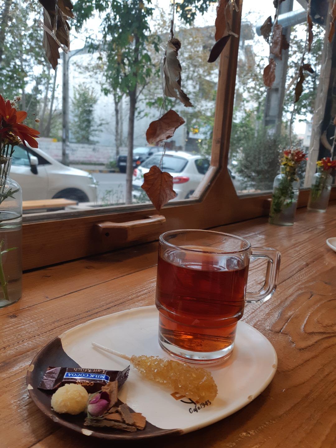 عکس کافه ۱۹۴۵ صبحانه 
