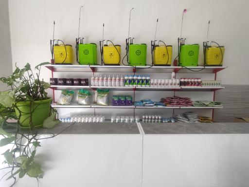 عکس سموم کشاورزی مهندس شریفی