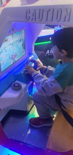 شهربازی و وی آر پارک مجیکال لند 