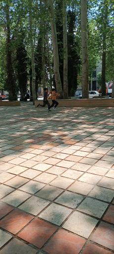 عکس پارک بلوار کشاورز (میدان شهدای گمنام)