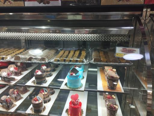 عکس شیرینی سرای کاخ