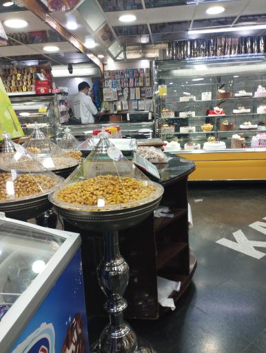 عکس شیرینی سرای کاخ