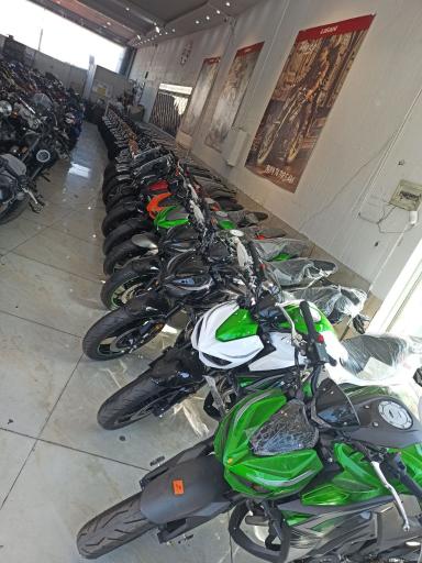 عکس موتور فروشی ضیافتی