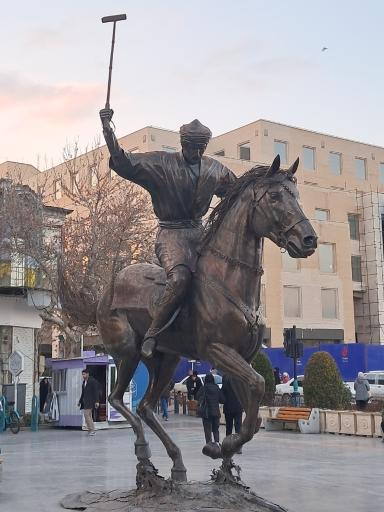 عکس مجسمه چوگان