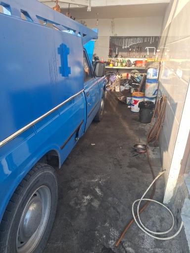 عکس تعمیرگاه مکانیکی نیسان دیزل